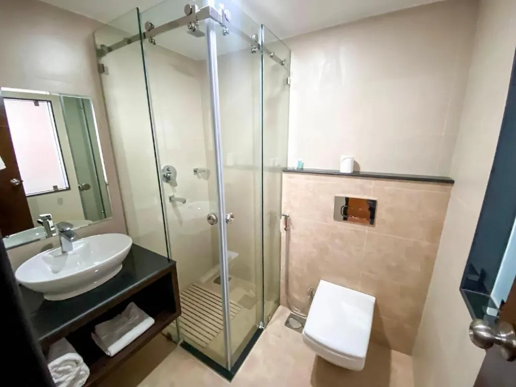 Hotel Tu Casa International Near Delhi Airport Nueva Delhi 4*,  India